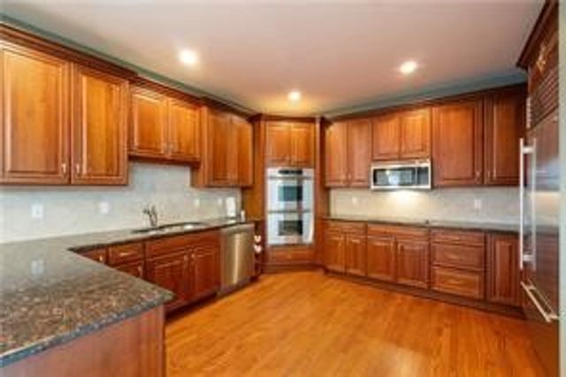 803 Sheriffs Court, Peters Twp, PA 15317