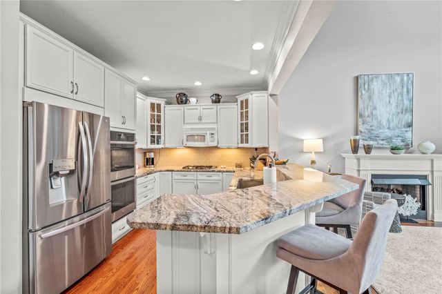 803 Sheriffs Court, Peters Twp, PA 15317