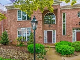 803 Sheriffs Court, Peters Twp, PA 15317