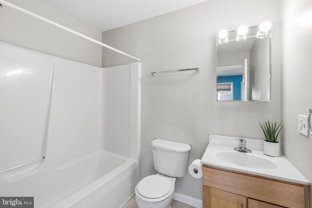 403 OLIVE ST, Philadelphia, PA 19123