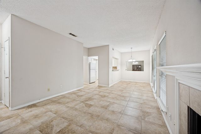 8600 Coppertowne Lane 206, Dallas, TX 75243