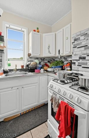 114 Sheridan Ave 2, Clifton City, NJ 07011