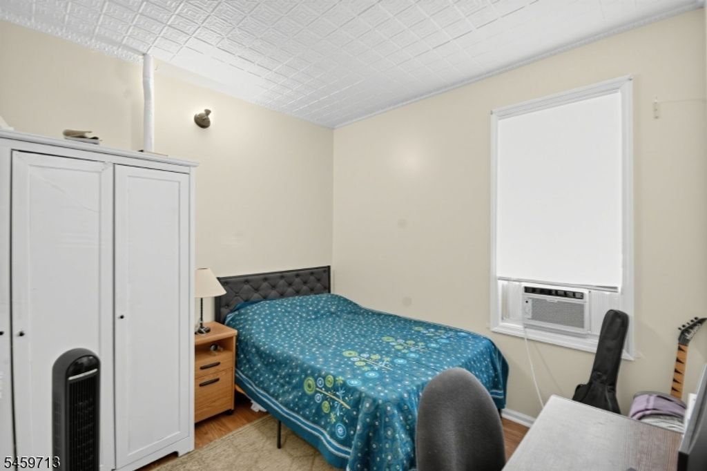 114 Sheridan Ave 2, Clifton City, NJ 07011 — photo 3