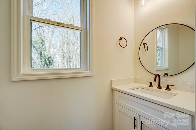 709 Catawba Street, Lincolnton, NC 28092