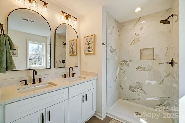 709 Catawba Street, Lincolnton, NC 28092