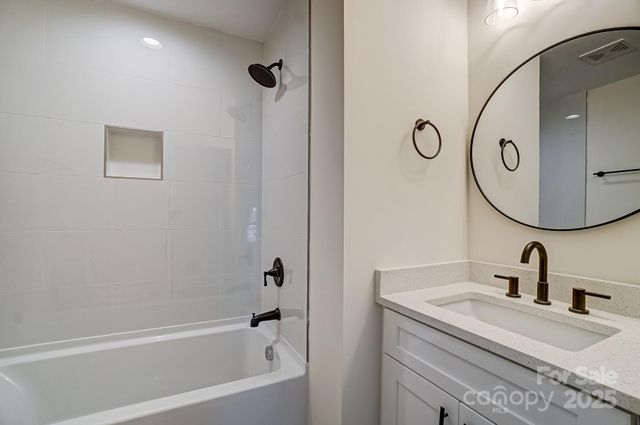 709 Catawba Street, Lincolnton, NC 28092