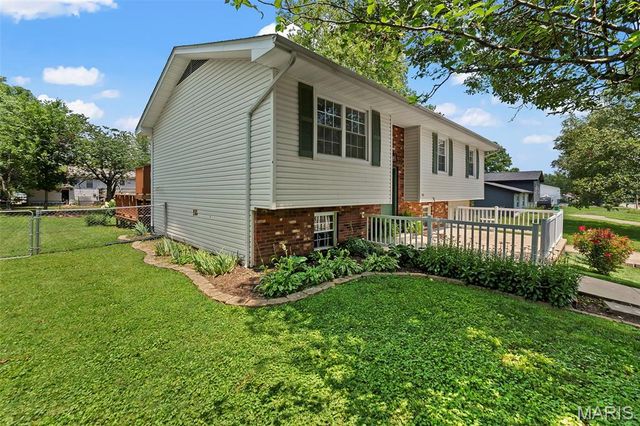 501 Louise Street, Farmington, MO 63640