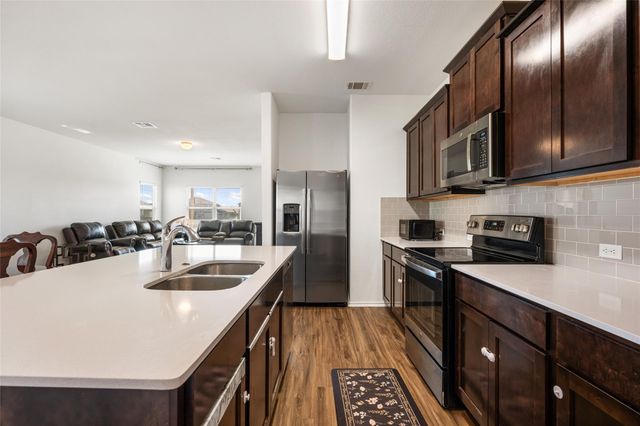 132 Joe Kidd LN NW 132, Jarrell, TX 76537