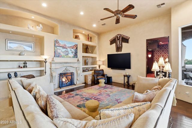 11659 E CAVEDALE Drive, Scottsdale, AZ 85262