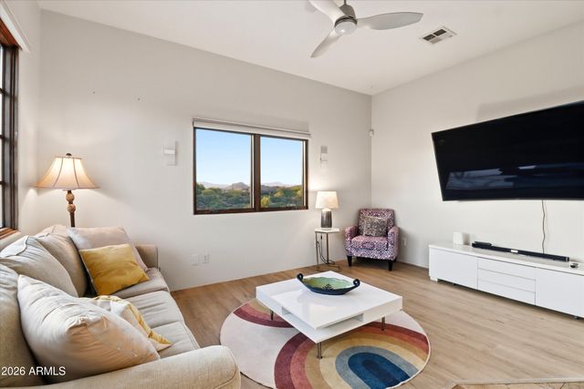 11659 E CAVEDALE Drive, Scottsdale, AZ 85262