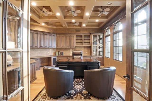 11659 E CAVEDALE Drive, Scottsdale, AZ 85262
