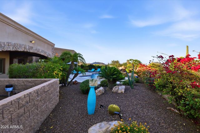 11659 E CAVEDALE Drive, Scottsdale, AZ 85262