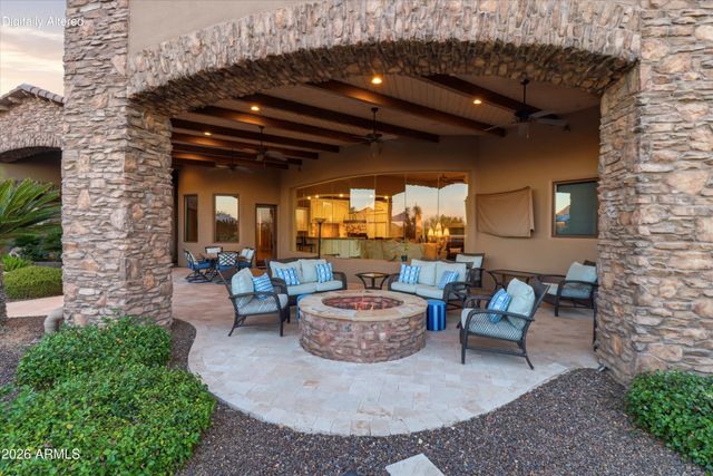 11659 E CAVEDALE Drive, Scottsdale, AZ 85262