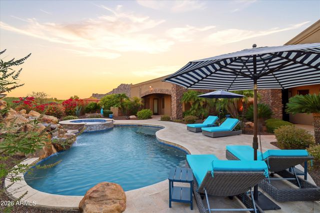 11659 E CAVEDALE Drive, Scottsdale, AZ 85262