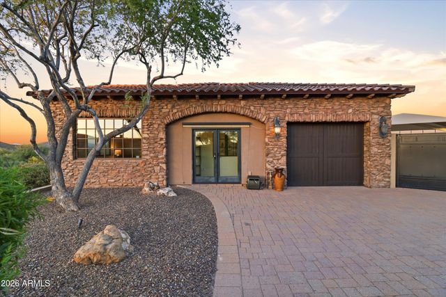 11659 E CAVEDALE Drive, Scottsdale, AZ 85262