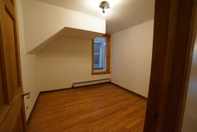 5028 W Pensacola Avenue, Chicago, IL 60641
