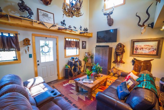 206 N Dave Street, Fort Davis, TX 79734