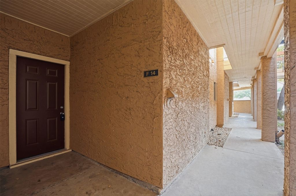 5550 Spring Valley Road F14, Dallas, TX 75254