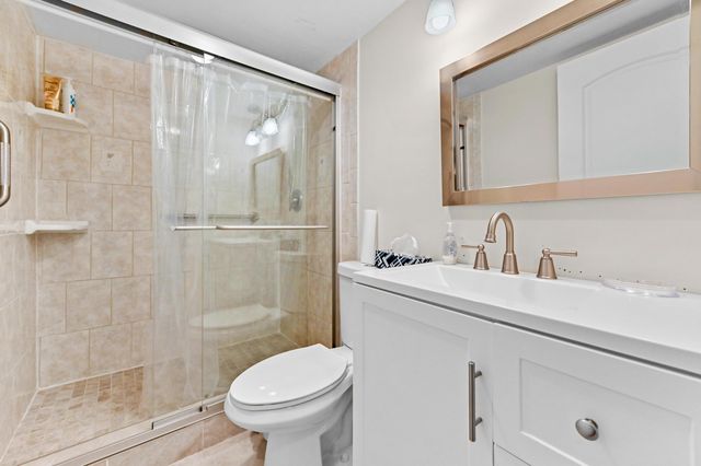 5540 N Ocean Boulevard 107, Ocean Ridge, FL 33435