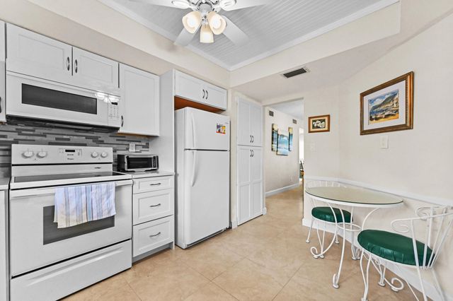 5540 N Ocean Boulevard 107, Ocean Ridge, FL 33435