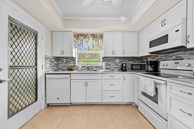 5540 N Ocean Boulevard 107, Ocean Ridge, FL 33435