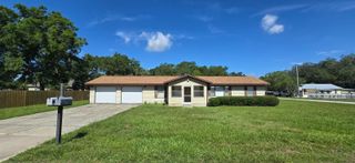 541 SUNSET AVENUE, Umatilla, FL 32784