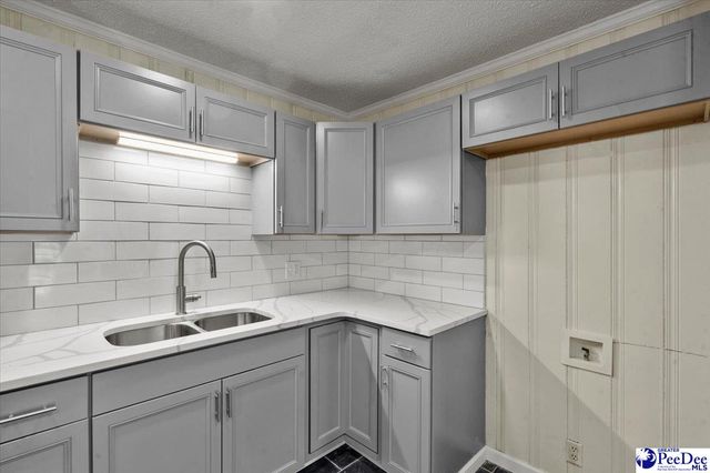 301 W Coleman Ave, Pamplico, SC 29583