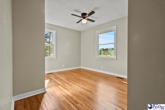 301 W Coleman Ave, Pamplico, SC 29583