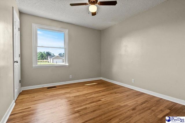 301 W Coleman Ave, Pamplico, SC 29583