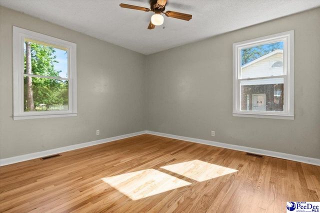 301 W Coleman Ave, Pamplico, SC 29583
