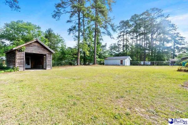 301 W Coleman Ave, Pamplico, SC 29583