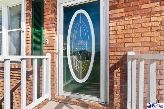 301 W Coleman Ave, Pamplico, SC 29583
