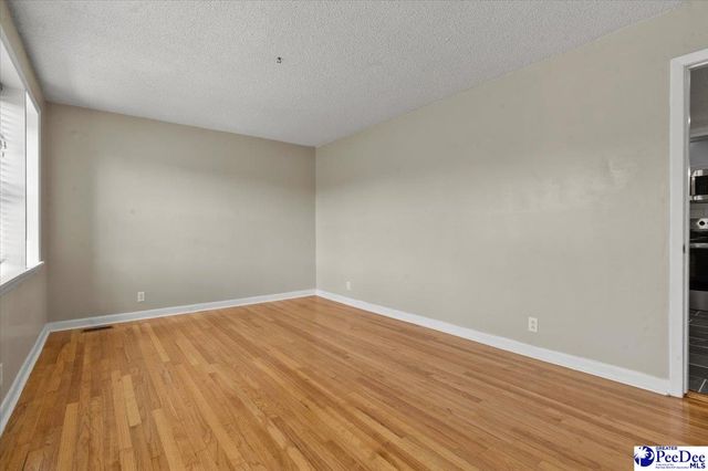301 W Coleman Ave, Pamplico, SC 29583