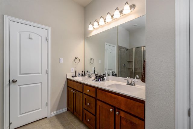 2559 Adam Lane, Lewisville, TX 75056