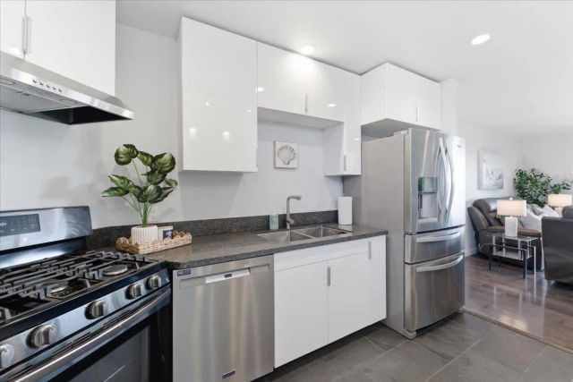 5447 Soledad Rd, La Jolla, CA 92037