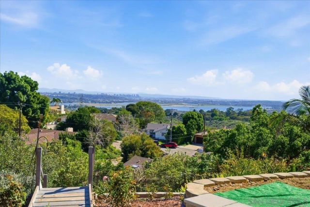 5447 Soledad Rd, La Jolla, CA 92037