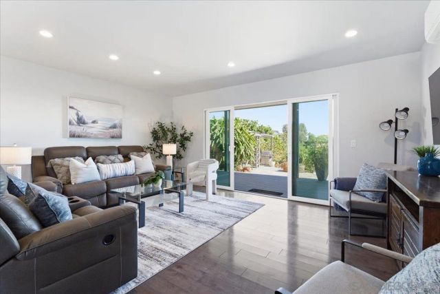 5447 Soledad Rd, La Jolla, CA 92037