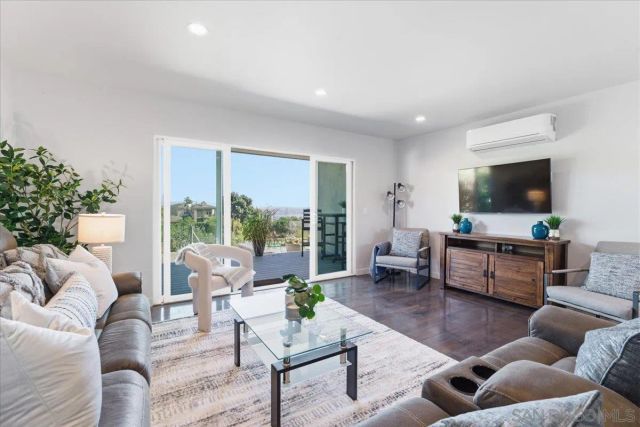 5447 Soledad Rd, La Jolla, CA 92037