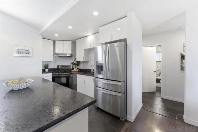 5447 Soledad Rd, La Jolla, CA 92037