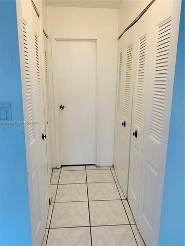 5855 Washington St 90, Hollywood, FL 33023