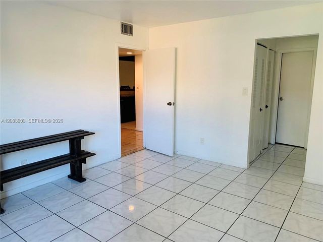 5855 Washington St 90, Hollywood, FL 33023