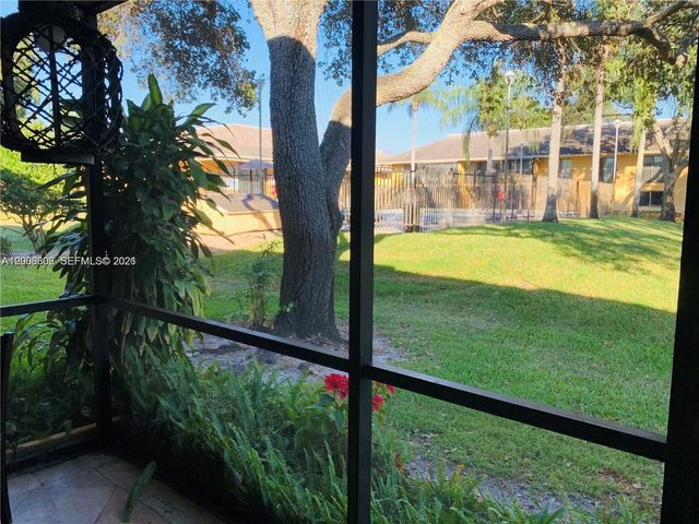 5855 Washington St 90, Hollywood, FL 33023