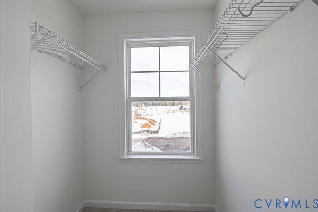 497 Bayberry Ln, Zion Crossroads, VA 22942