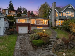 7327 58th Avenue NE, Seattle, WA 98115