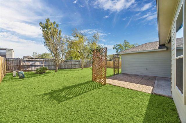 216 Seacrest Boulevard, League City, TX 77573