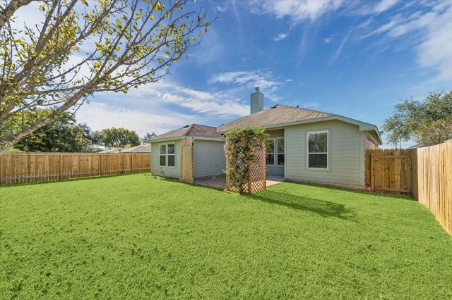 216 Seacrest Boulevard, League City, TX 77573