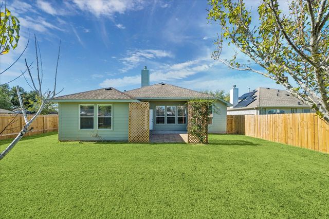 216 Seacrest Boulevard, League City, TX 77573