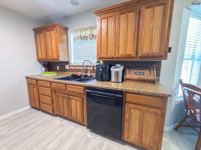 1217 WENDY RIDGE, Wichita Falls, TX 76302