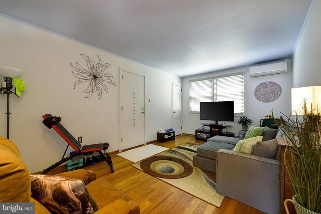 8-D LAUREL HILL RD, Greenbelt, MD 20770