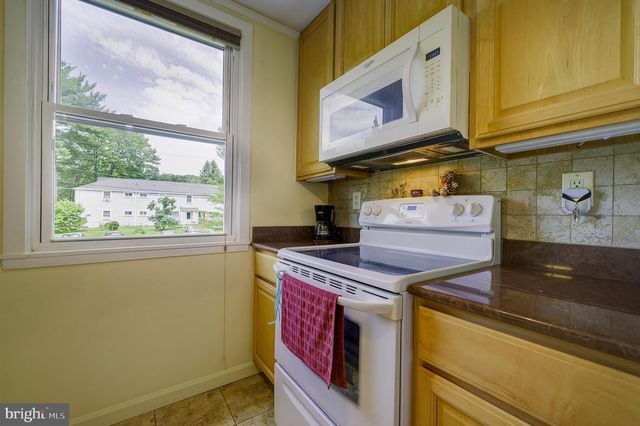 8-D LAUREL HILL RD, Greenbelt, MD 20770